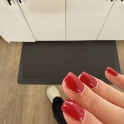 Lee Nails
