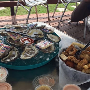 Safe Harbor Seafood - Raw and fried oysters - Seafood Near Me - Jacksonville, Florida
