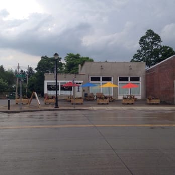 Zeppo's Ice Cream Parlor - Store front - Ice Cream & Frozen Yogurt Near Me - Mount Morris, New York