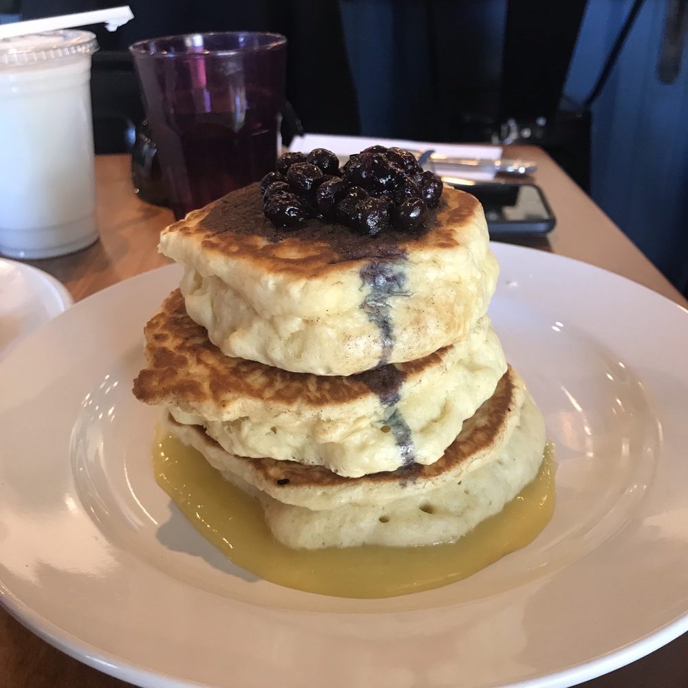 Kitchenette - Here are the dried out skimpy topping second day pancakes. - Breakfast & Brunch Near Me - Templeton, California Kitchenette - Here are the dried out skimpy topping second day pancakes. - Breakfast & Brunch Near Me - Templeton, California