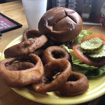 Harbor House Cafe - Western burger & onion rings - New American Near Me - Oceanside, California Harbor House Cafe - Western burger & onion rings - New American Near Me - Oceanside, California