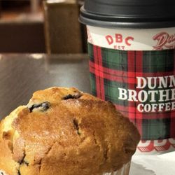 Dunn Brothers Coffee - Mocha and blueberry muffin