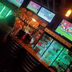 Mainstrasse Village Pub - The bar at village pub g