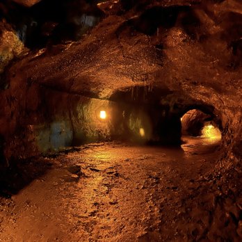 Thurston Lava Tube - Inside the tube - Parks Near Me Thurston Lava Tube - Inside the tube - Parks Near Me