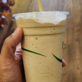 Honolua Store - Blended brown sugar late large - Coffee & Tea Near Me - Lahaina, Hawaii
