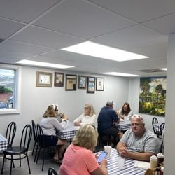 The Sea Shack - Indoor seating