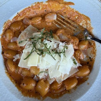 Luce Italian Kitchen - Vodka pasta, I did no spice. Needed bread to dip up the sauce. So yummy. - Italian Near Me - Little Rock, Arkansas Luce Italian Kitchen - Vodka pasta, I did no spice. Needed bread to dip up the sauce. So yummy. - Italian Near Me - Little Rock, Arkansas
