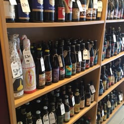 Lambicus - Awesome staff, awesome food, awesome beer. What more can you ask for?!