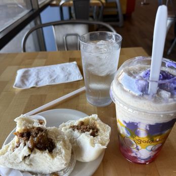 Goldilocks - Halo-halo special and Siopao Select - Bakeries Near Me - Las Vegas, Nevada