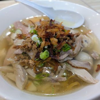 Macky Express - House Special with wide egg noodles. I like rice noodles better - Chinese Near Me - Arcadia, California