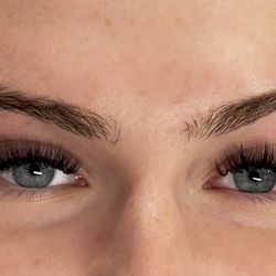 111 Beauty Lounge - Volume Lash Extensions
