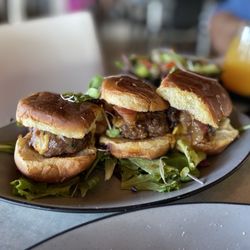 Kikita Beach Bar & Grill - Burgers