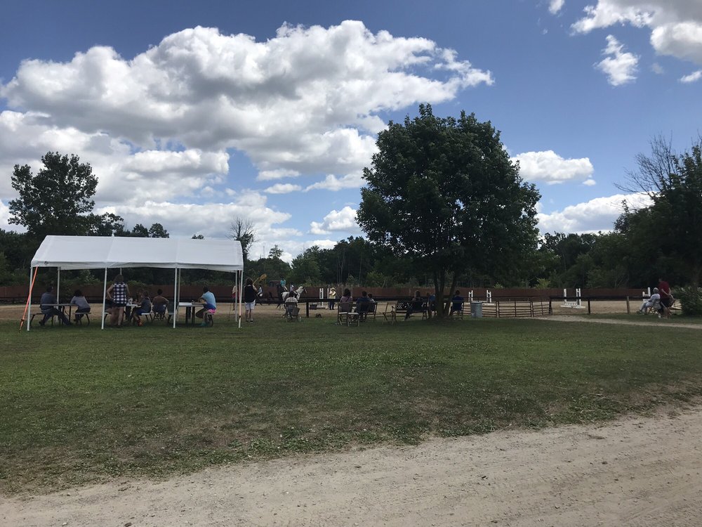 Rochester Hills Stable - equestrian in Leonard, MI
