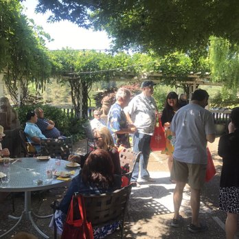 Handley Cellars - Wineries Near Me - Philo, California