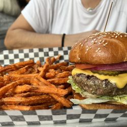 Cheeseburger