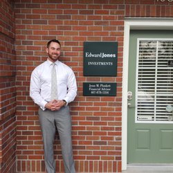 Edward Jones - Financial Advisor: Jesse M Plunkett, CRPC - Outside Edward Jones office