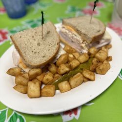Meg's Grill