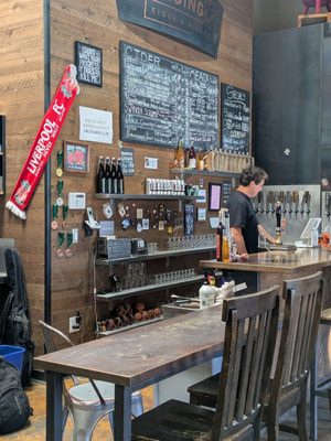 Raging Cider & Mead Co by null