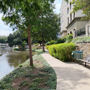 Sol Cypress - River front - Hotels Near Me - San Antonio, Texas