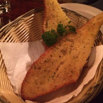 Britannia Restaurant - Garlic bread - Seafood Near Me - Queenstown, OTA Britannia Restaurant - Garlic bread - Seafood Near Me - Queenstown, OTA