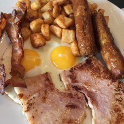 El Spero Family Restaurant - Meat lovers breakfast