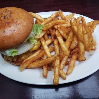 LEAKY ROOF - Updated January 2025 - 223 Photos & 345 Reviews - 1538 SW