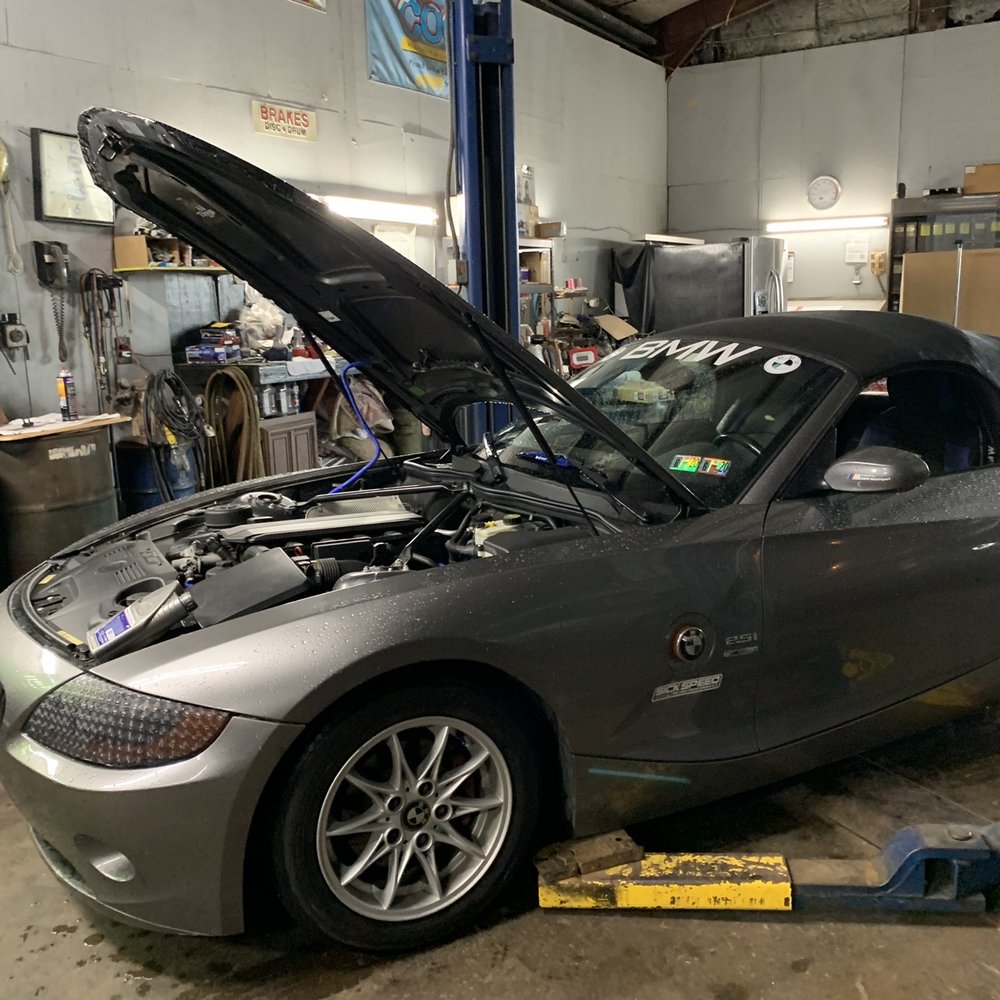 Felouzis Auto Repair - My Z4 Roadster - Body Shops Near Me - Aliquippa, Pennsylvania