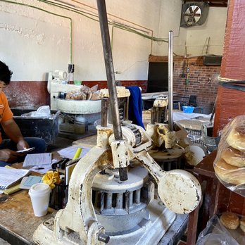 Collins Bakery - Bread making - Bakeries Near Me - Puerto Vallarta, JAL