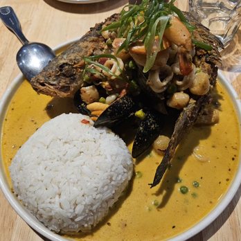 Lomo Libre Cantina - Pescado a lo Macho - Peruvian Near Me - San Francisco, California Lomo Libre Cantina - Pescado a lo Macho - Peruvian Near Me - San Francisco, California