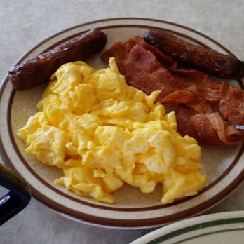 The Reyn - Scrambled eggs and 2 pieces of Sausages/bacon. Scored on sausages when cook mistakenly gave me bacon. - American Near Me - Pasadena, California The Reyn - Scrambled eggs and 2 pieces of Sausages/bacon. Scored on sausages when cook mistakenly gave me bacon. - American Near Me - Pasadena, California