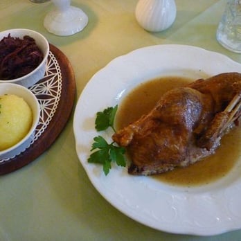 Schwarzer Bär - German Near Me - Weißenburg, BY