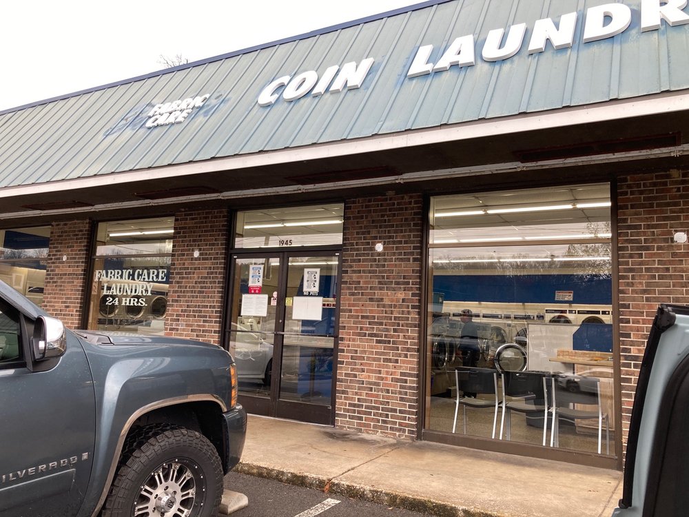 FABRIC CARE COIN LAUNDRY Updated October 2024 1945 Dayton Blvd, Chattanooga, Tennessee