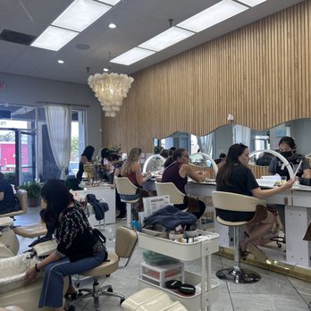 Peacock Nails - Indoor Decor - Nail Salons Near Me - Lemon Grove, California