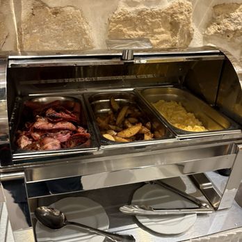 Hôtel Academie Saint Germain - In the middle are the best damn garlic potatoes. - Hotels Near Me - Paris, 75