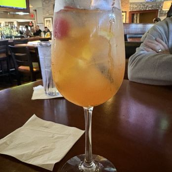 Cask 'n  Flagon - Sangria Flora - American Near Me - Marshfield, Massachusetts