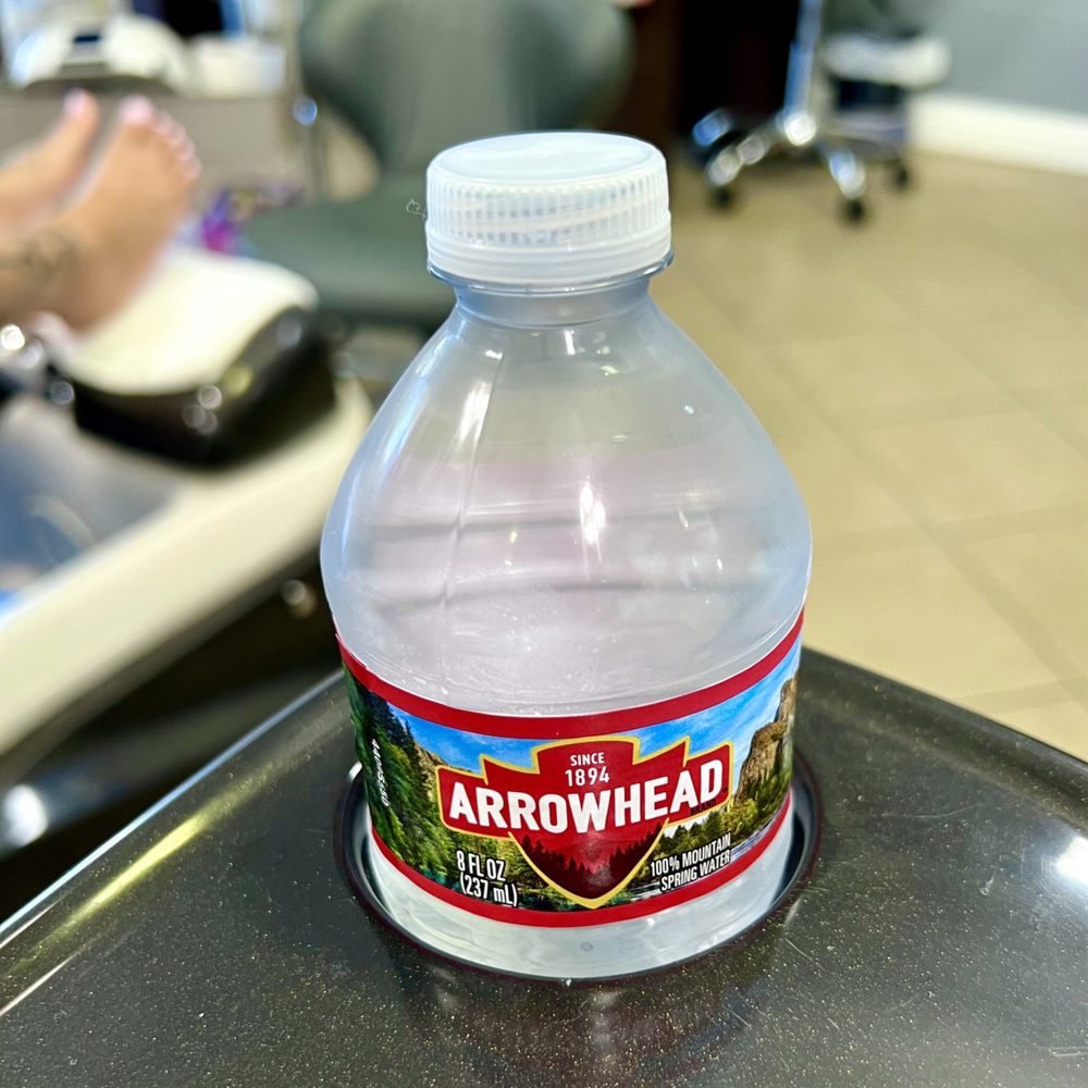 Moon Nails - They give you a bottle of water during your pedi! - Nail Salons Near Me - Downey, California
