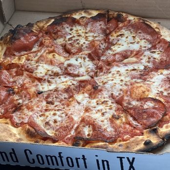 Comfort Pizza - Pepperoni Pizza (sourdough) - Pizza Near Me - Comfort, Texas Comfort Pizza - Pepperoni Pizza (sourdough) - Pizza Near Me - Comfort, Texas