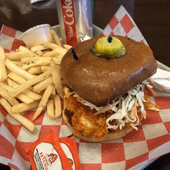 Underdog Hot Chicken - Combo 1 - Chicken Wings Near Me - Boston, Massachusetts