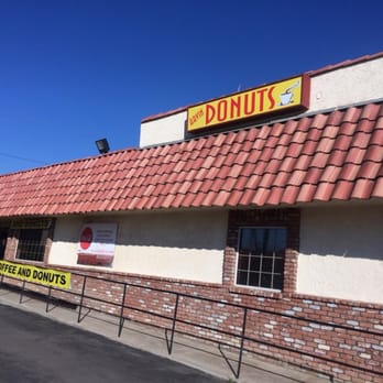 Arvin Donuts - the outside of the building - Donuts Near Me - Arvin, California