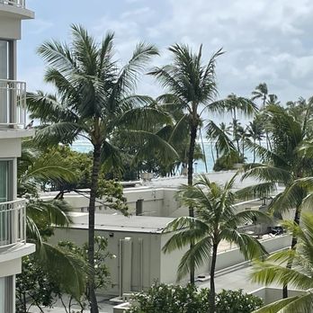 OUTRIGGER Reef Waikiki Beach Resort - Room with a partial ocean view. Nice! - Hotels Near Me - Honolulu, Hawaii OUTRIGGER Reef Waikiki Beach Resort - Room with a partial ocean view. Nice! - Hotels Near Me - Honolulu, Hawaii