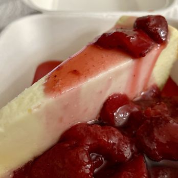 Country Kitchen Restaurant - Strawberry cheesecake slice to go - New American Near Me - Ontario, Oregon Country Kitchen Restaurant - Strawberry cheesecake slice to go - New American Near Me - Ontario, Oregon