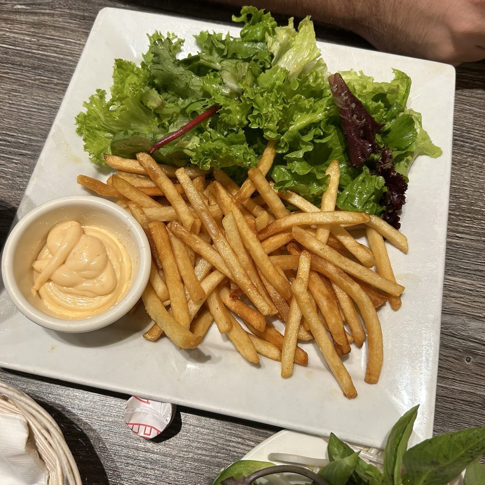 Pho Hue Oi - Side fries and salad - Vietnamese Near Me - Redondo Beach, California Pho Hue Oi - Side fries and salad - Vietnamese Near Me - Redondo Beach, California