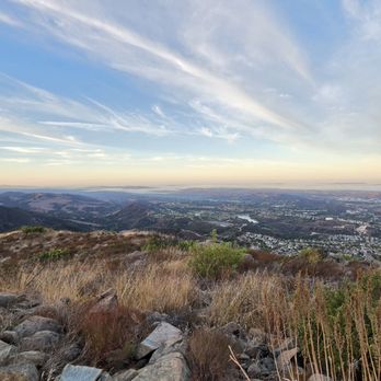 Bell View Trail Trailhead - Parks Near Me - Trabuco Canyon, California