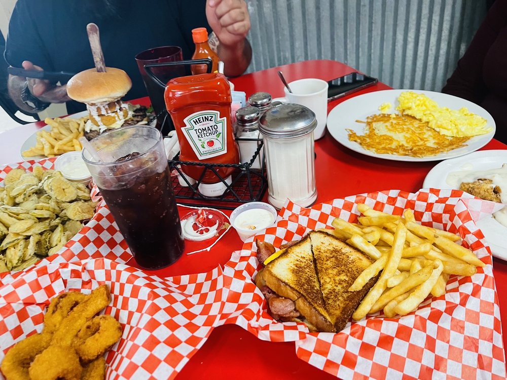 Bucky's Cafe Image