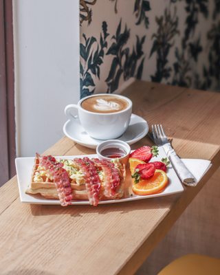 MAISON OFLORE | Restaurant de gaufres à Montréal by null