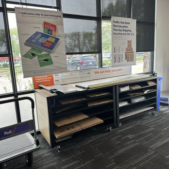 FedEx Office Print & Ship Center - Shipping Centers Near Me - Omaha, Nebraska