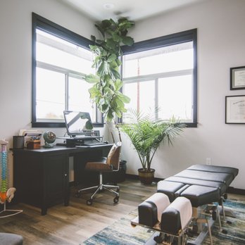 Moore Chiropractic - Dr. Kallie's Room  -----  Photos Courtesy of Effie Gurmeza. www.effiegurmeza.com - Chiropractors Near Me - Olympia, Washington