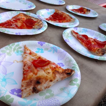 Red Oven - pepperoni pizza - Pizza Near Me Red Oven - pepperoni pizza - Pizza Near Me