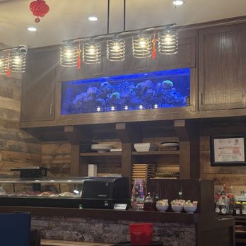 Mings Cafe - Fish Tank inside - Sushi Bars Near Me - Glenwood Springs, Colorado Mings Cafe - Fish Tank inside - Sushi Bars Near Me - Glenwood Springs, Colorado