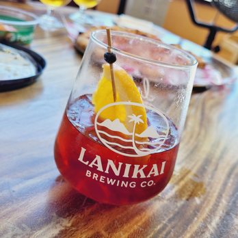 Lanikai Brewing - Sangria - Brewpubs Near Me - Kailua, Hawaii